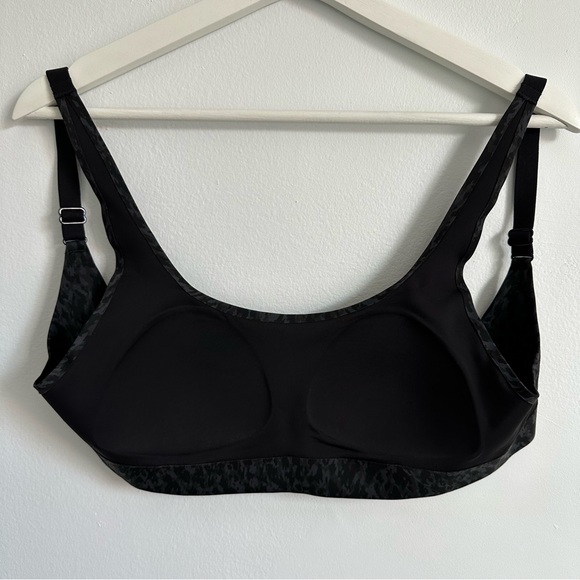 LULULEMON In Alignment Straight-Strap Bra - Light Support A/B Cup - Picture 8 of 10